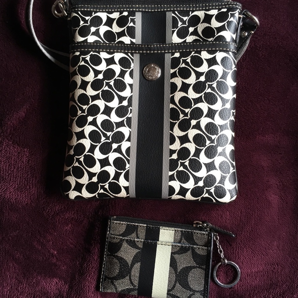 SOLD !!! Coach